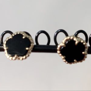 18K Yellow Gold Black Onyx 1.57g gold